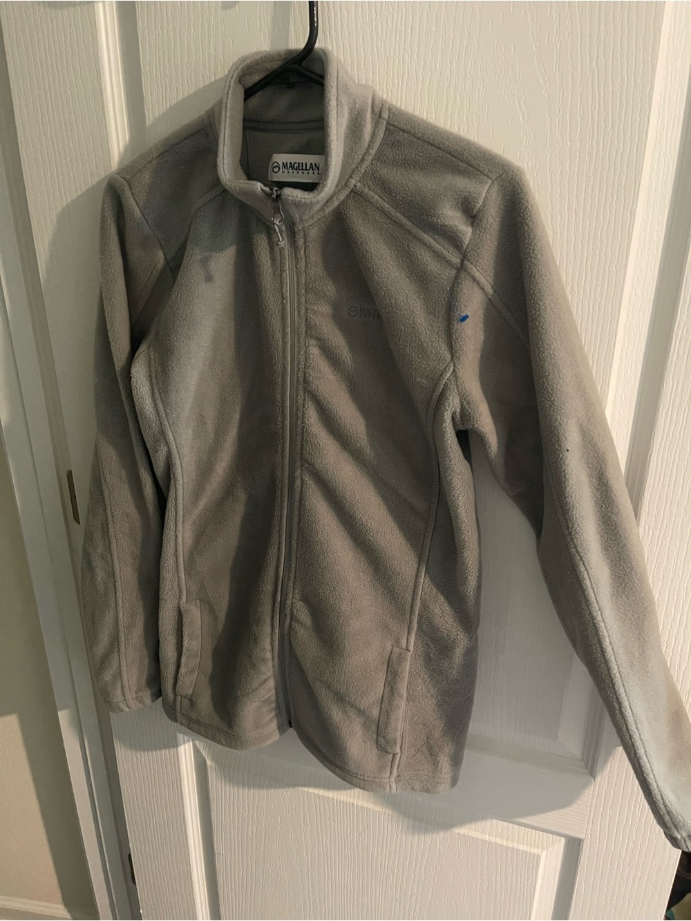 Magellan Outdoors Light Gray Full-Zip Fleece Jacket